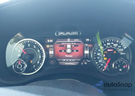 2021 Ram 1500 z USA, uszkodzony, nr VIN 1C6RREFT2MN574093